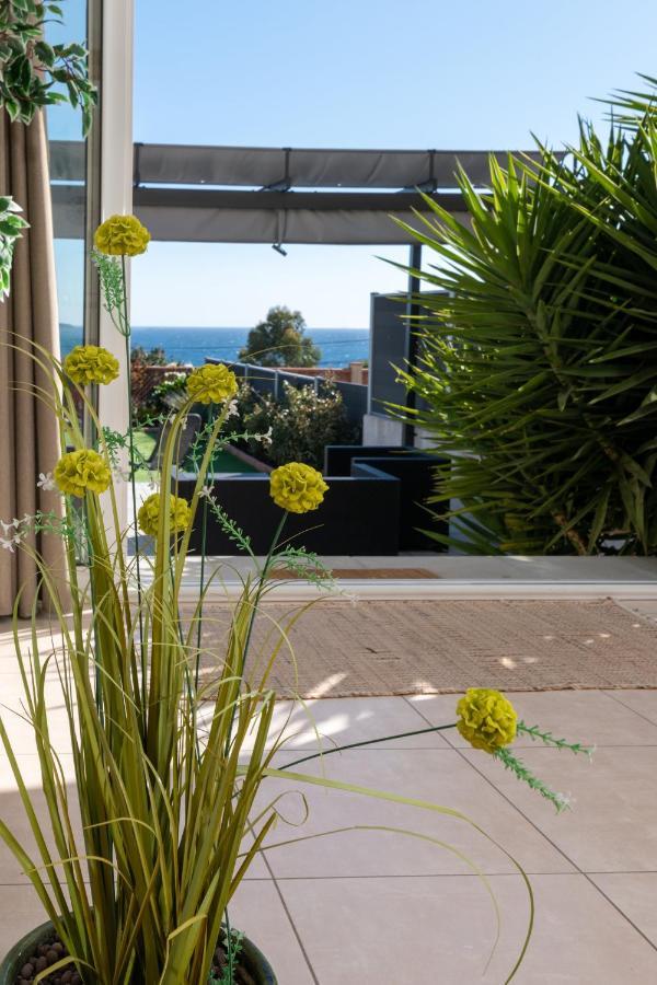 Face A La Mer Superbe Villa Terrasse Barbecue Le Pradet Carqueiranne Exterior photo